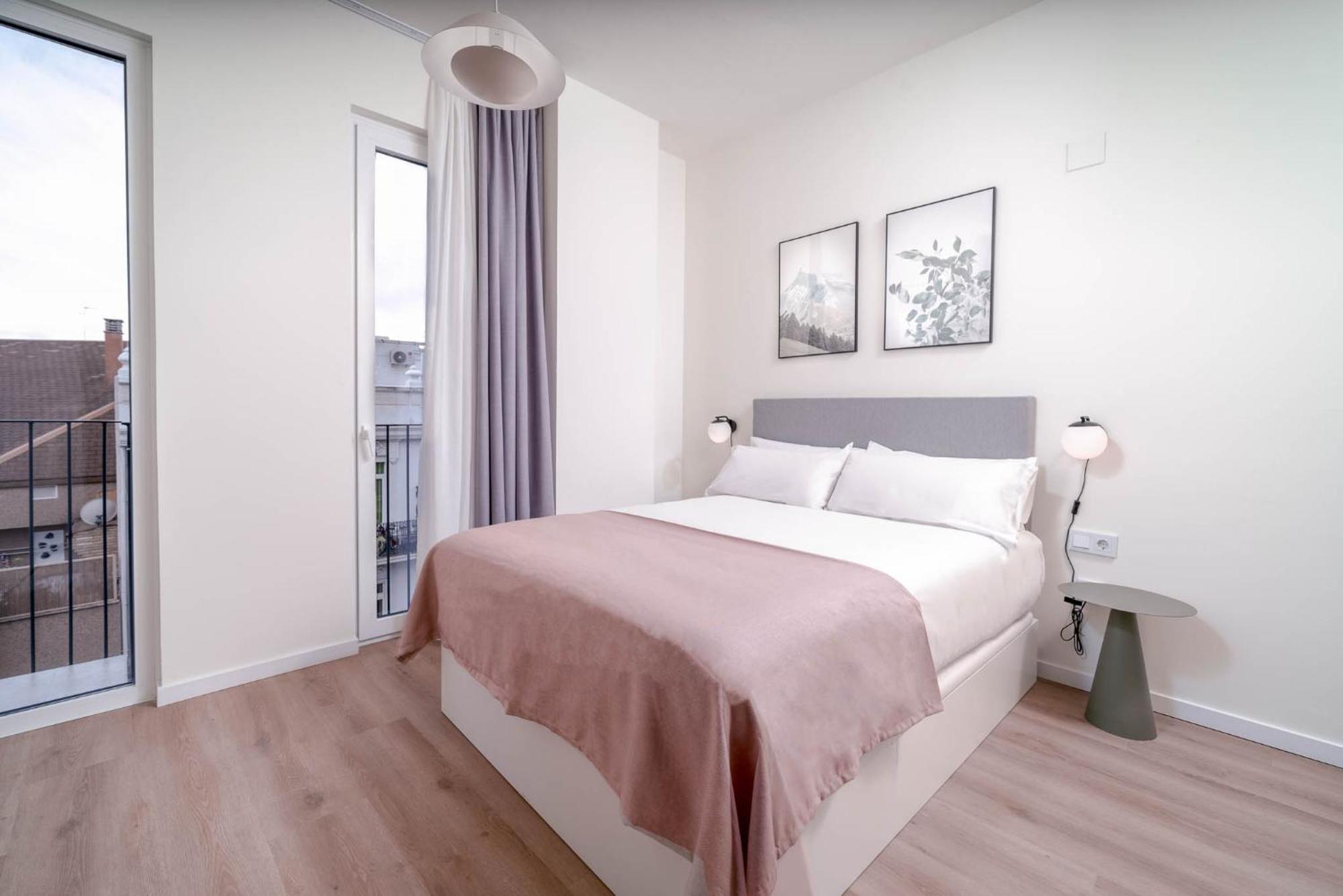 Limehome Valencia Carrer De Sant Jacint エクステリア 写真