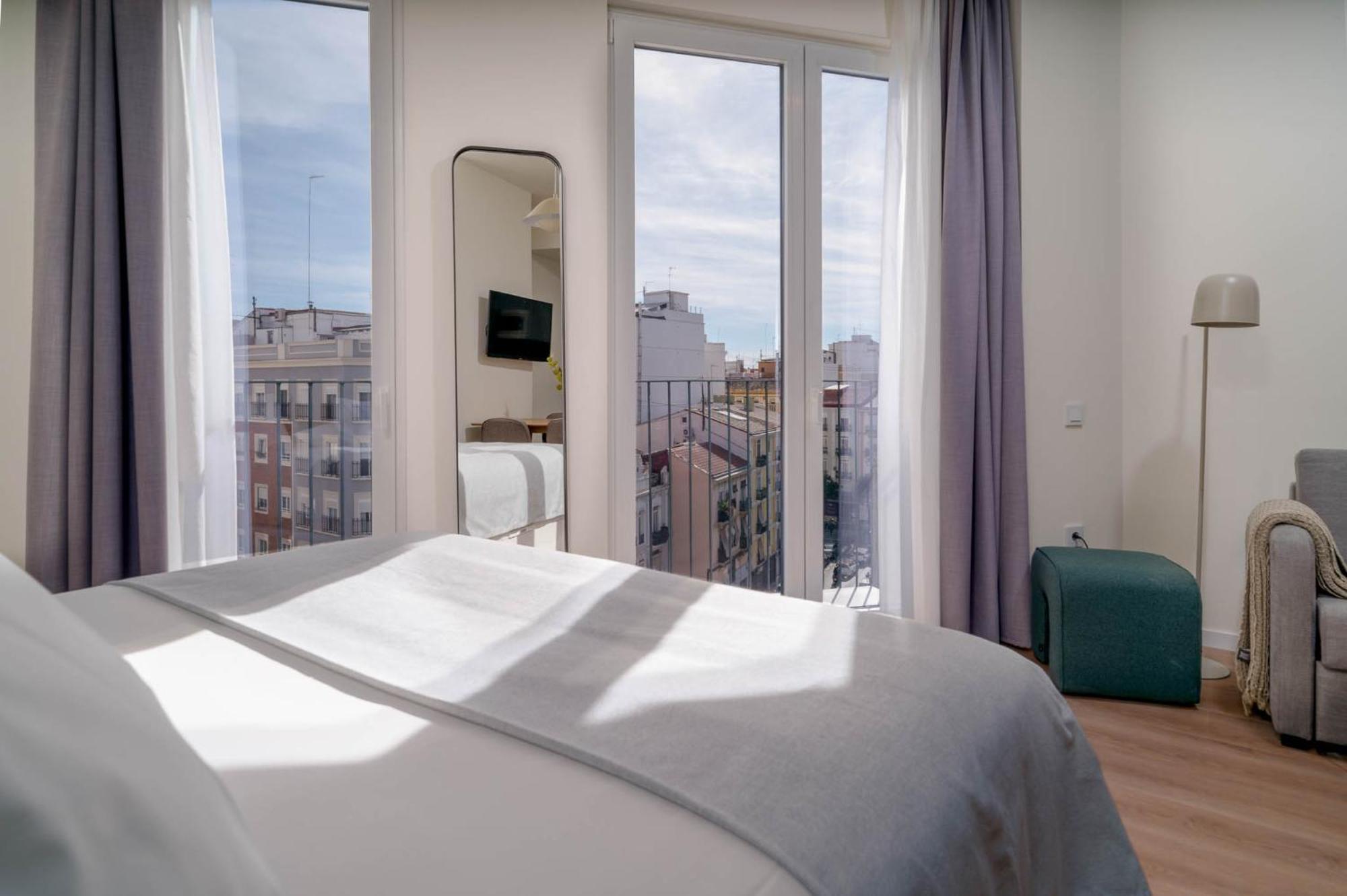 Limehome Valencia Carrer De Sant Jacint エクステリア 写真